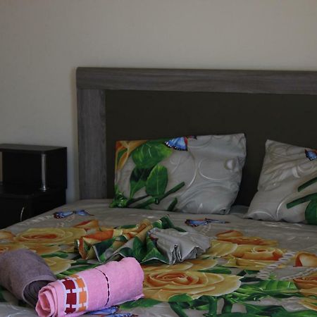 Sun Joy Hotel Sanzhiyka Esterno foto