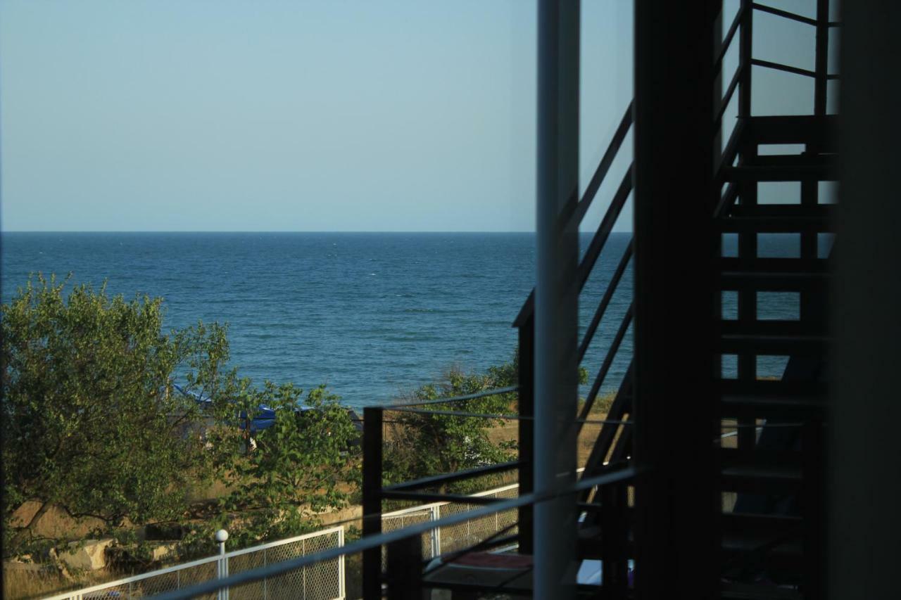 Sun Joy Hotel Sanzhiyka Esterno foto