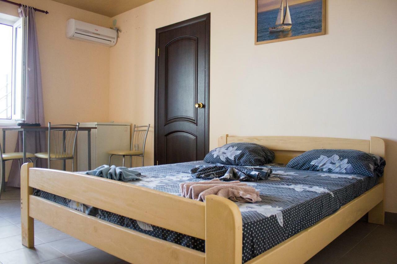 Sun Joy Hotel Sanzhiyka Esterno foto