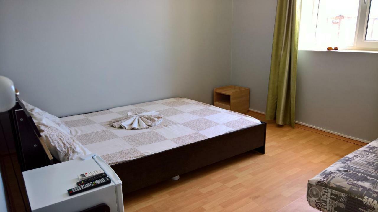 Sun Joy Hotel Sanzhiyka Esterno foto