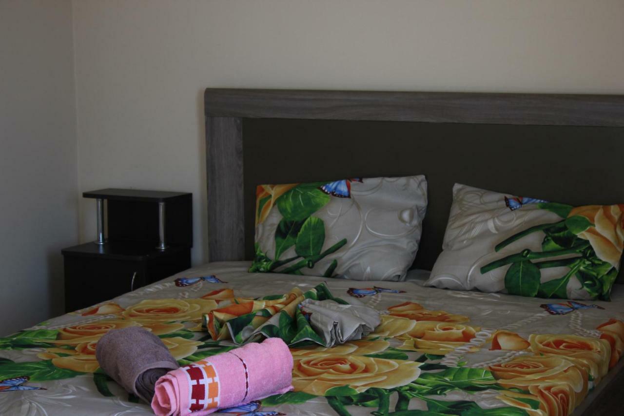 Sun Joy Hotel Sanzhiyka Esterno foto