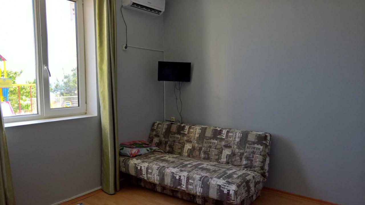 Sun Joy Hotel Sanzhiyka Esterno foto